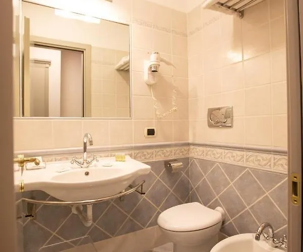 Duelle Vatican 4* 로마